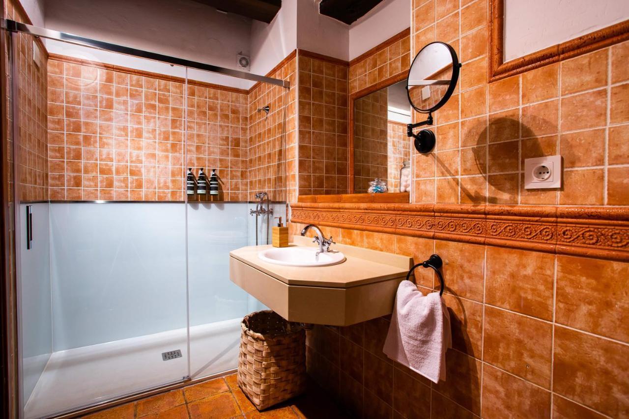Apartamentos Puente De La Juderia Хервас Экстерьер фото