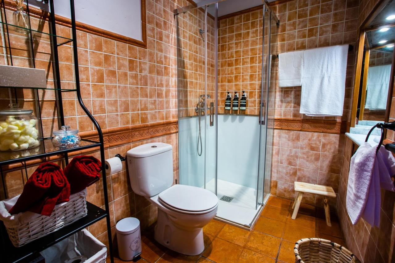 Apartamentos Puente De La Juderia Хервас Экстерьер фото