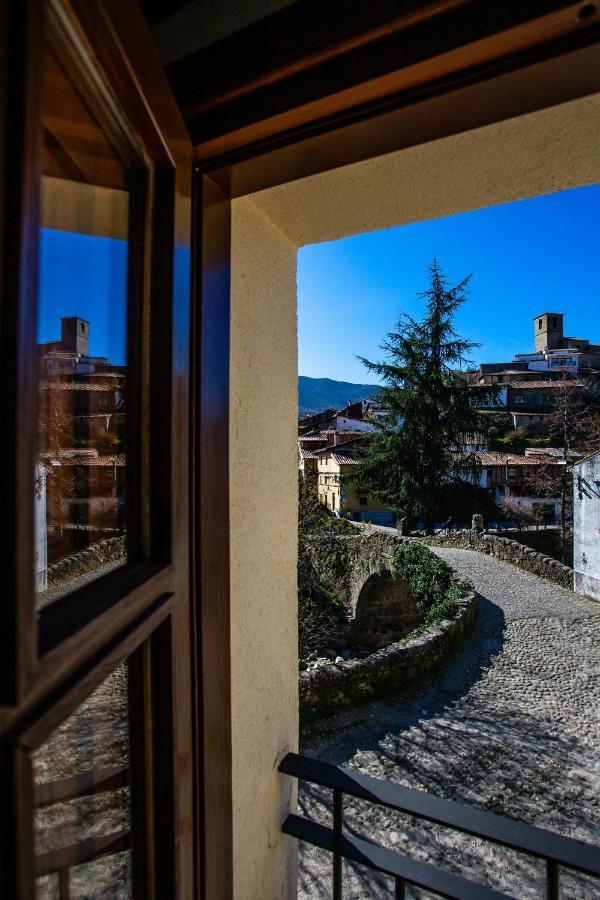 Apartamentos Puente De La Juderia Хервас Экстерьер фото