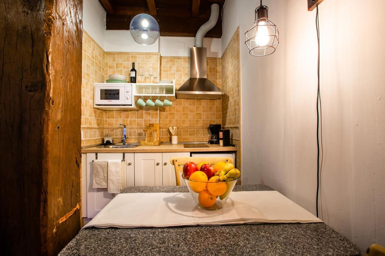 Apartamentos Puente De La Juderia Хервас Экстерьер фото